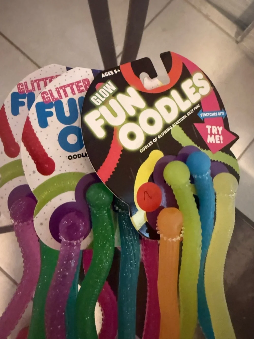 3 - PACK Glitter Stretchy Noodle Party Toys - Multicolor